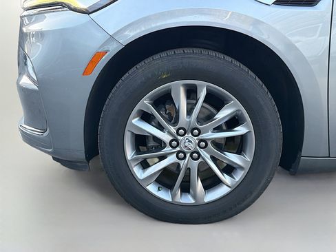 Used 2023 Buick Enclave Avenir w/ Avenir Technology Package image 40