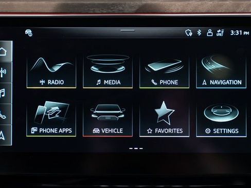 Used 2022 Audi e-tron S Prestige image 24