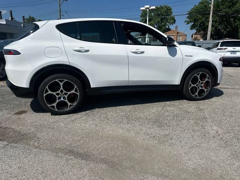 Used 2025 Alfa Romeo Tonale w/ Premium Package AWD/4WD image 4