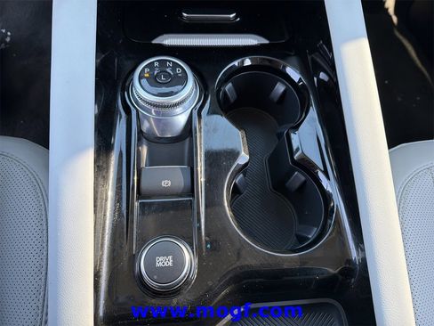 Certified 2025 Ford Explorer Platinum w/ Ultimate Package image 10