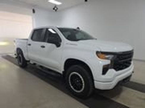 Used 2023 Chevrolet Silverado 1500 Custom RWD image 2
