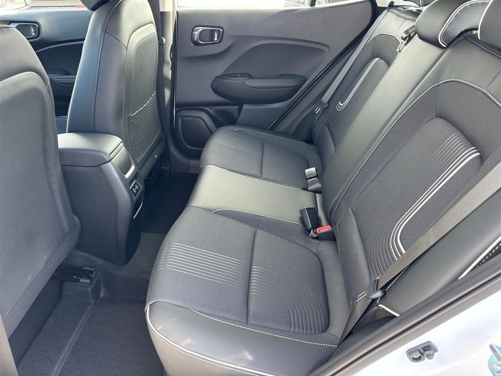 New 2026 Hyundai Venue SEL FWD image 16