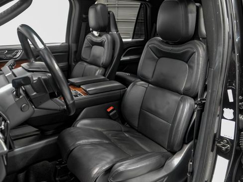 Used 2024 Lincoln Navigator Reserve AWD/4WD image 29