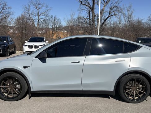 Used 2023 Tesla Model Y Long Range image 7