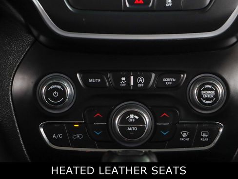 Used 2022 Jeep Cherokee Latitude Lux image 20