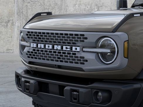 New 2026 Ford Bronco Badlands image 24