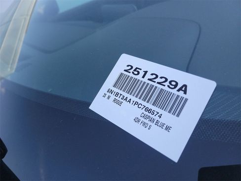 Certified 2023 Nissan Rogue S image 29