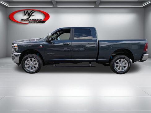 New 2026 RAM 2500 Laramie AWD/4WD image 8