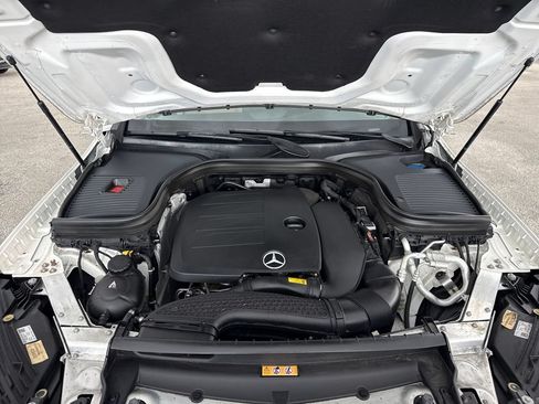 Used 2022 Mercedes-Benz GLC 300 4MATIC image 26