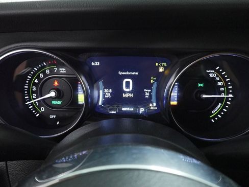 Used 2023 Jeep Wrangler Unlimited Sahara AWD/4WD image 19