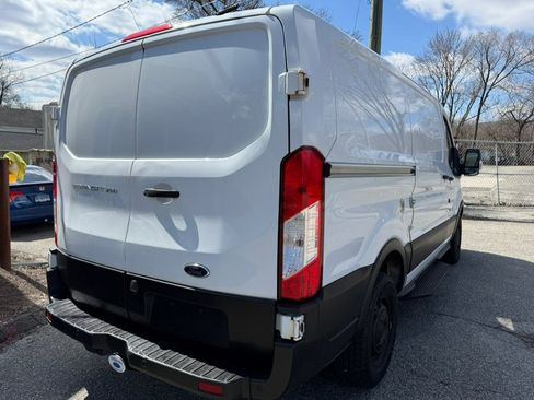 Used 2019 Ford Transit 250 130 Low Roof image 8