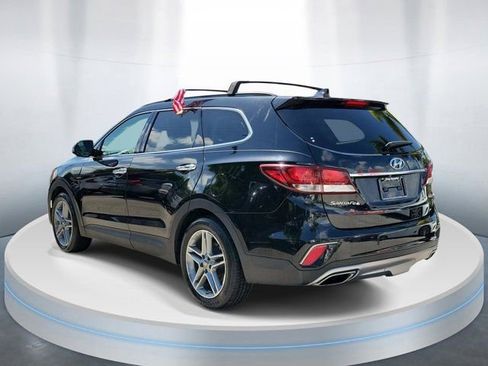 Used 2017 Hyundai Santa Fe SE w/ Ultimate Package FWD image 3