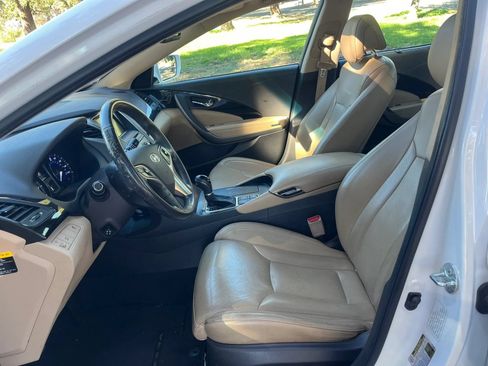 Used 2013 Hyundai Azera w/ Technology Pkg FWD image 9