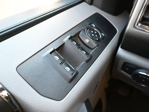 Used 2018 Ford F250 XLT image 12