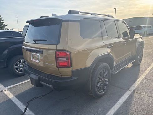 Used 2024 Toyota Land Cruiser image 6