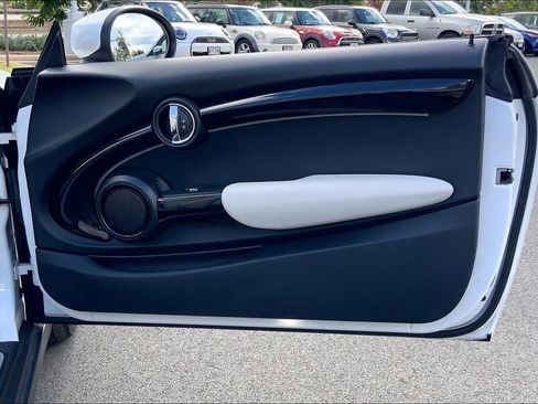 Certified 2023 MINI Cooper S w/ Signature Upholstery Package image 25