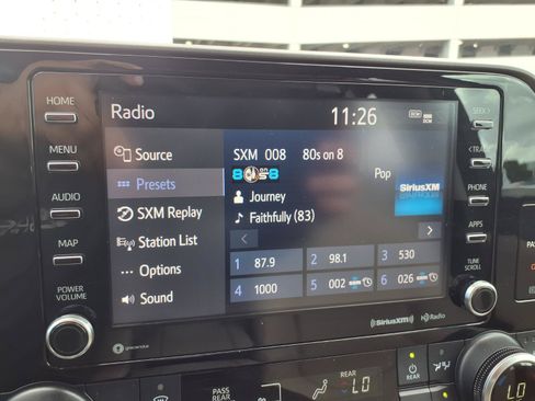 Used 2021 Toyota Highlander XLE FWD image 9