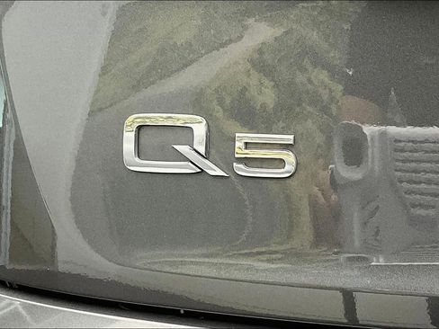 Used 2023 Audi Q5 2.0T Premium Plus w/ Premium Plus Package image 33