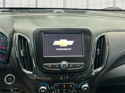 Used 2022 Chevrolet Equinox RS AWD/4WD image 12