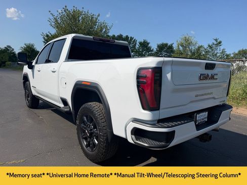 Used 2024 GMC Sierra 2500 AT4 w/ AT4 Premium Plus Package AWD/4WD image 11