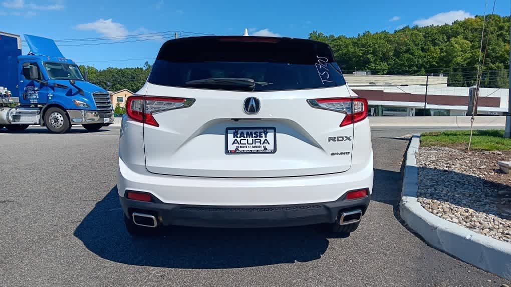 Used 2024 Acura RDX SH-AWD image 4