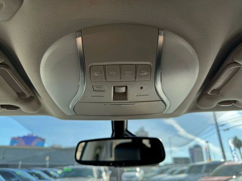 Used 2017 INFINITI QX60 Luxe w/ Deluxe Technology Package image 34