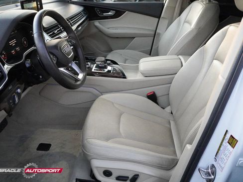 Used 2018 Audi Q7 3.0T Prestige w/ Prestige Package image 17