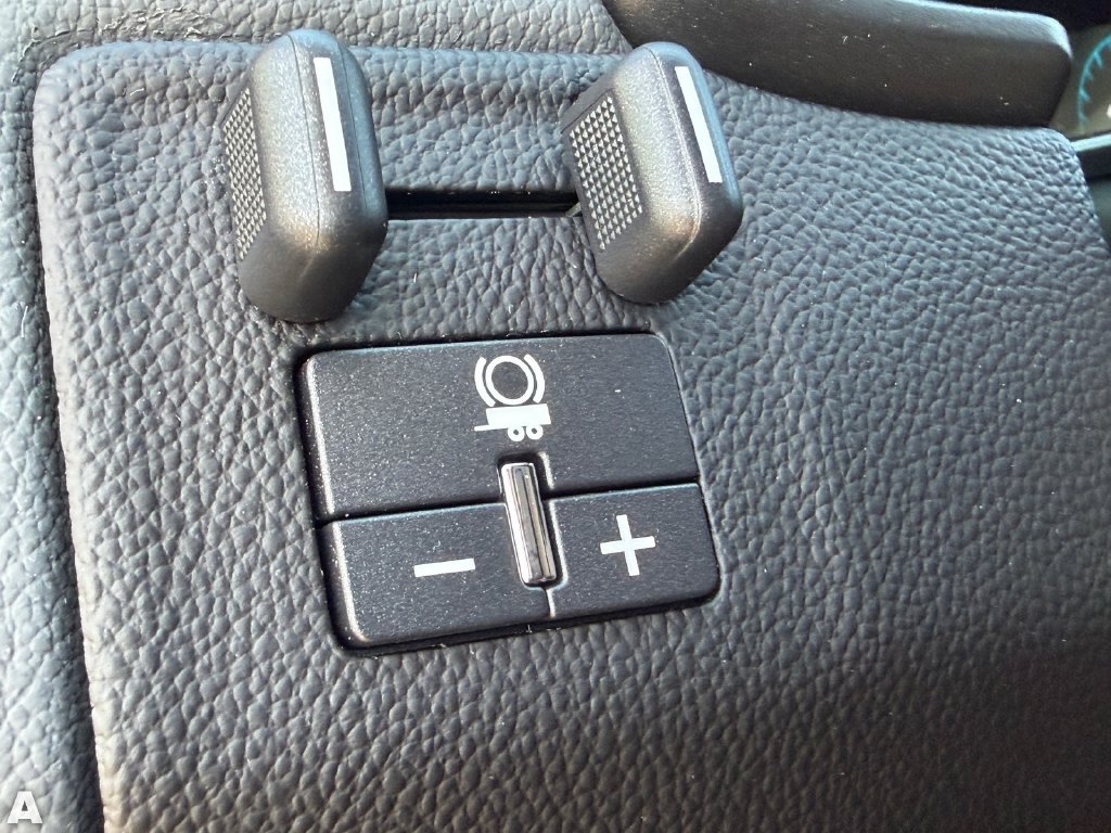 Used 2021 Chevrolet Colorado Z71 RWD image 18