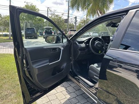 Used 2024 Toyota RAV4 LE FWD image 22
