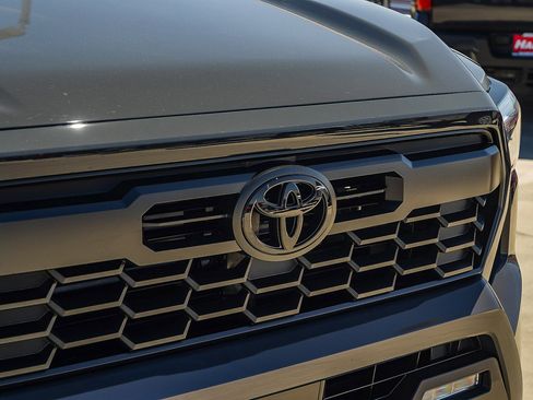 New 2026 Toyota Tacoma TRD Off-Road AWD/4WD image 10