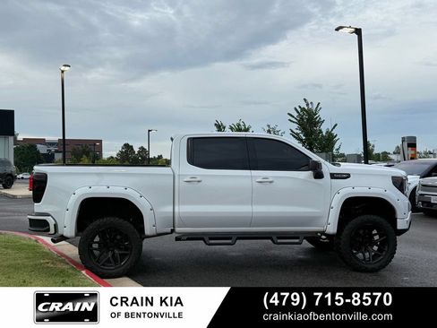 Used 2025 GMC Sierra 1500 Elevation w/ Preferred Package AWD/4WD image 8