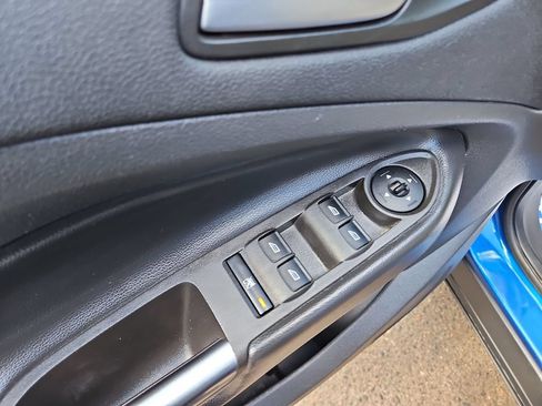 Used 2018 Ford Escape SE w/ SE Sport Appearance Package FWD image 11