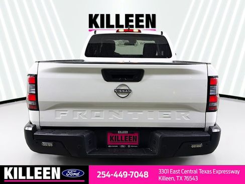 Used 2024 Nissan Frontier S w/ Technology Package image 7