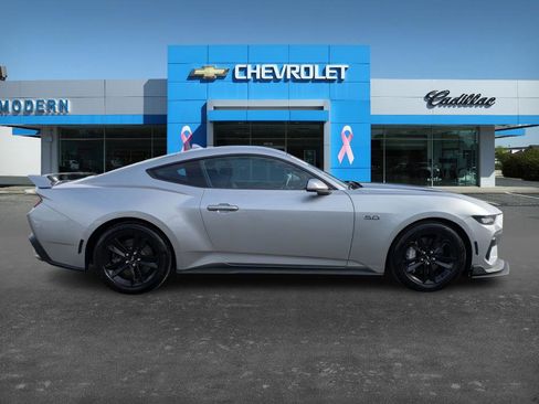 Used 2024 Ford Mustang GT image 4