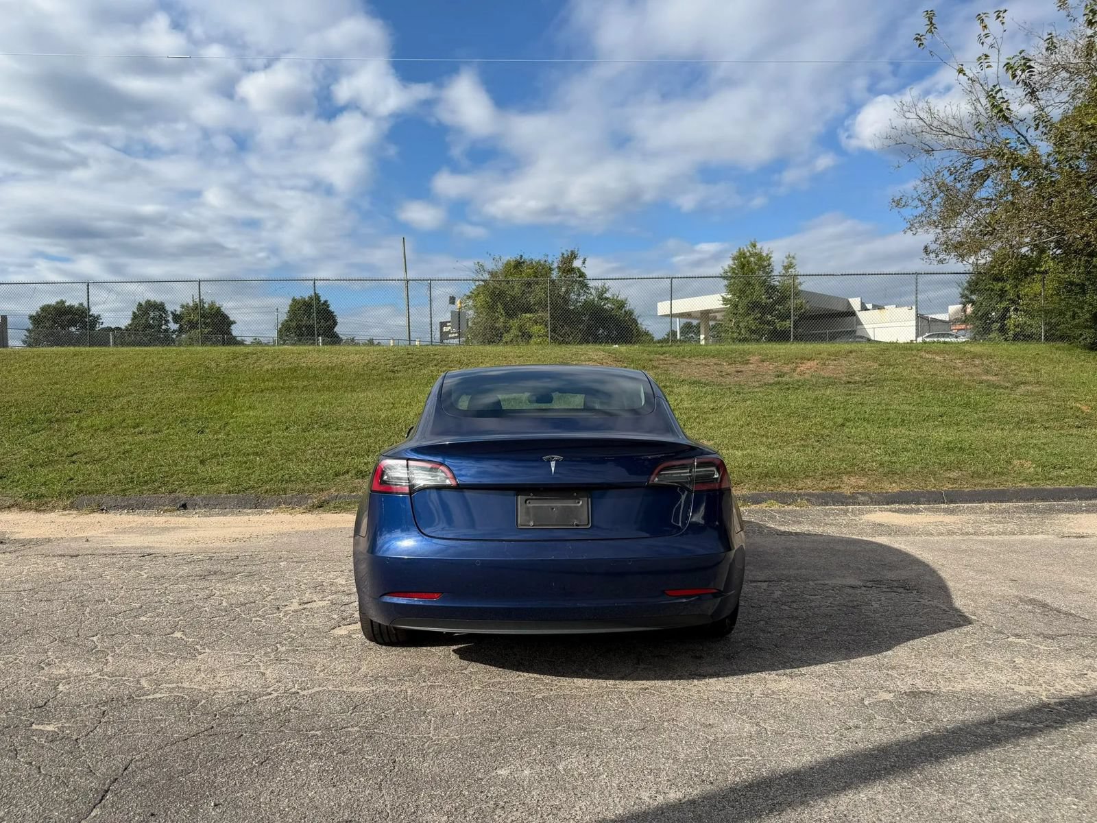 Used 2022 Tesla Model 3 RWD image 5