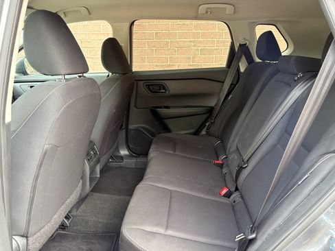 Used 2024 Nissan Rogue S AWD/4WD image 17