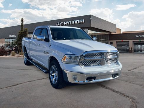 Used 2018 RAM 1500 Laramie w/ Convenience Group image 7