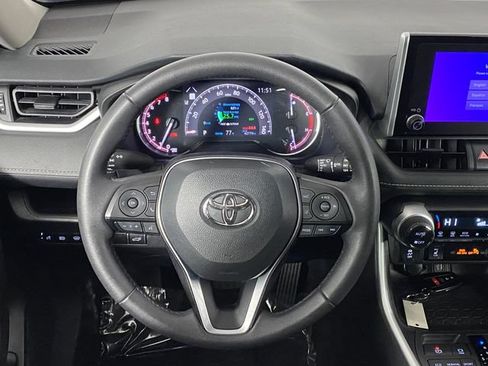 Certified 2023 Toyota RAV4 XLE w/ Convenience Package AWD/4WD image 18