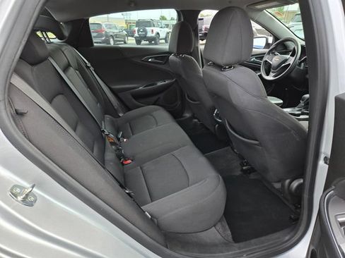 Used 2022 Chevrolet Malibu LT FWD image 19
