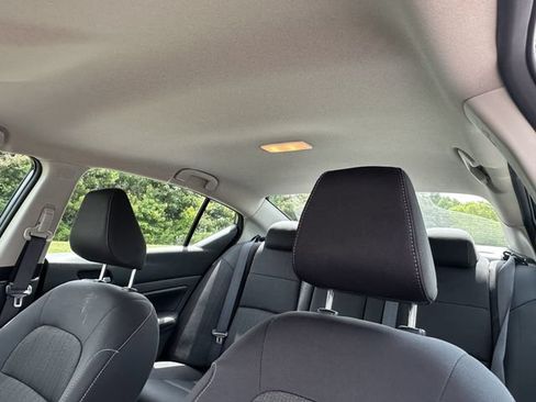 Certified 2022 Nissan Altima 2.5 SV FWD image 32