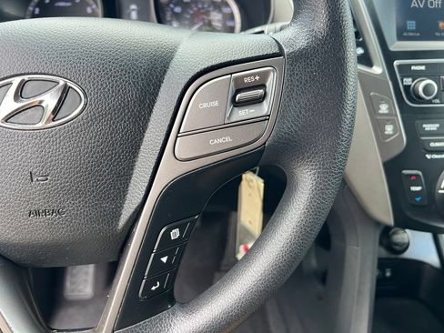 Used 2017 Hyundai Santa Fe Sport FWD image 37