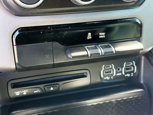 Used 2019 RAM 1500 Big Horn image 30