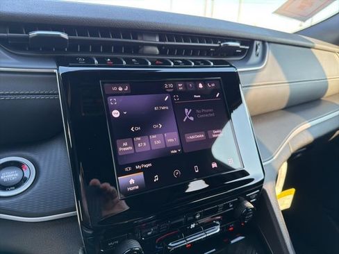 New 2025 Jeep Grand Cherokee Altitude RWD image 15