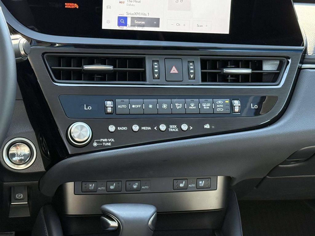 Used 2025 Lexus ES 350 w/ Premium Package FWD image 18