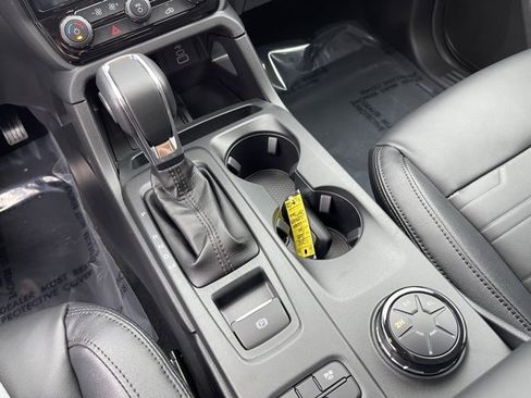 New 2025 Ford Ranger Lariat w/ Black Appearance Package image 15