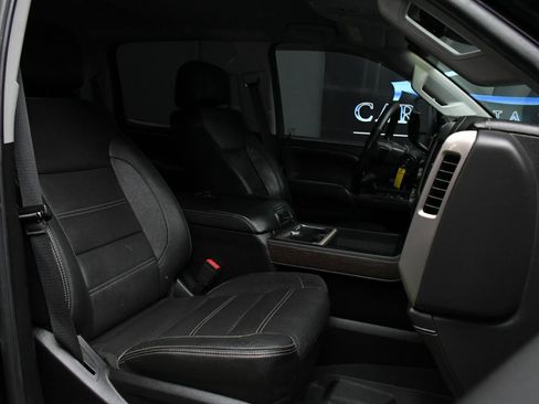 Used 2019 GMC Sierra 2500 Denali w/ Duramax Plus Package AWD/4WD image 36