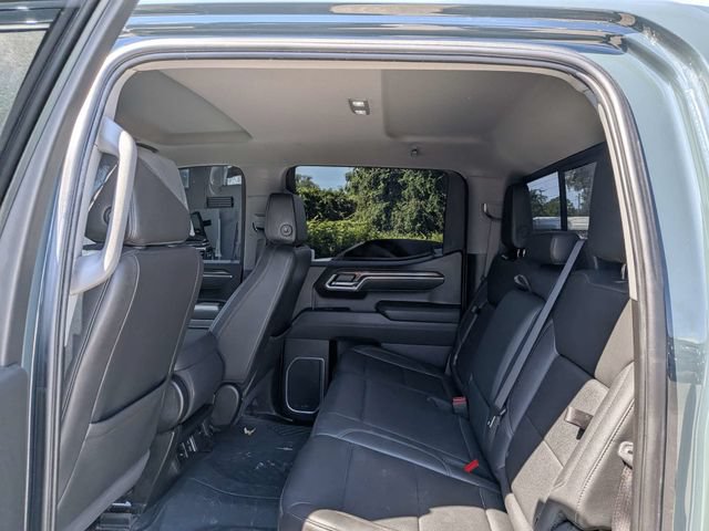 Used 2025 Chevrolet Silverado 1500 LT AWD/4WD image 9