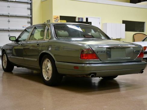 Used 1997 Jaguar XJ6 RWD image 11