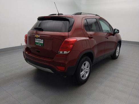 Used 2022 Chevrolet Trax LT w/ Driver Confidence Package AWD/4WD image 9