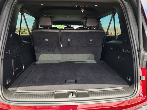 New 2026 Jeep Grand Wagoneer L 4WD image 14